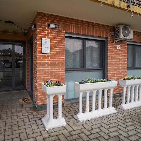 Gelsomino Suite Leonardo Academy, Mxp & Laghi Sesto Calende Kültér fotó