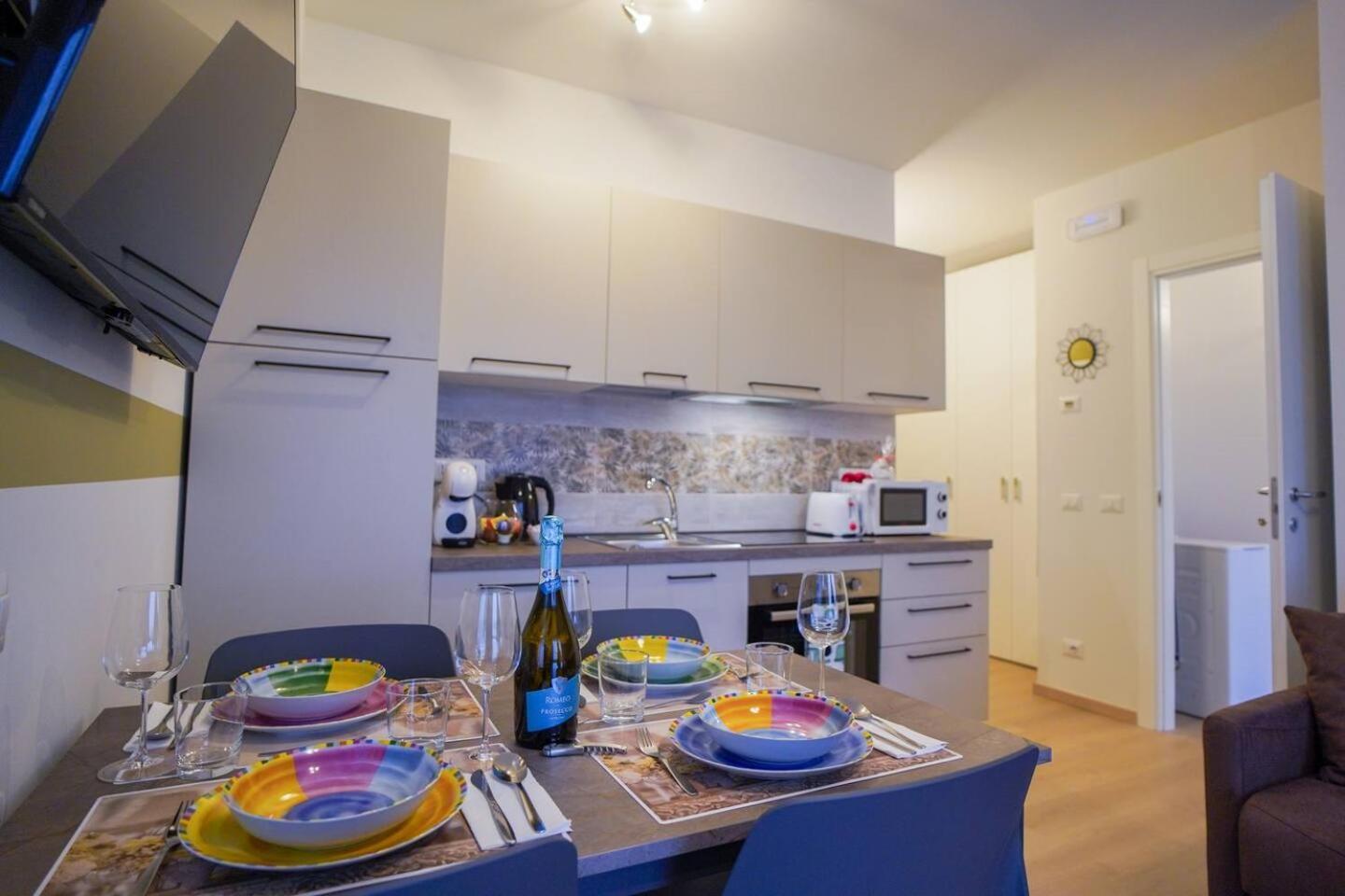Gelsomino Suite Leonardo Academy, Mxp & Laghi Sesto Calende Kültér fotó